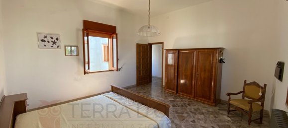 Edificio de 8 dormitorios en Minervino di Lecce, Italy No. 63405 4