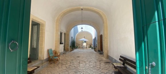 Edificio de 8 dormitorios en Minervino di Lecce, Italy No. 63405 21