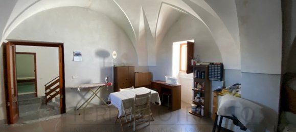 Edificio de 8 dormitorios en Minervino di Lecce, Italy No. 63405 47