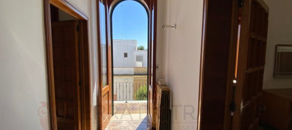 Edificio de 8 dormitorios en Minervino di Lecce, Italy No. 63405 11