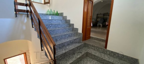 Edificio de 8 dormitorios en Minervino di Lecce, Italy No. 63405 45