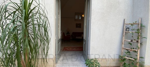 Edificio de 8 dormitorios en Minervino di Lecce, Italy No. 63405 27