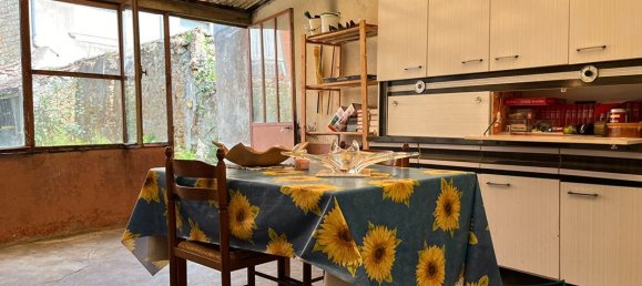 Casa de 3 dormitorios en Saint-Amand-Montrond, France No. 73944 6