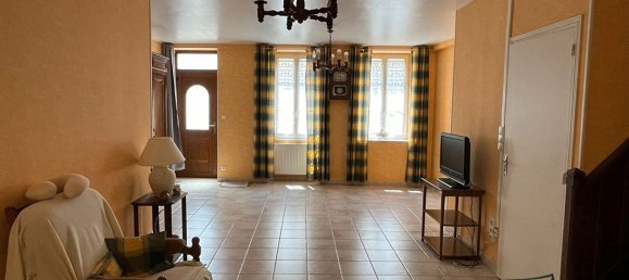 Casa de 3 dormitorios en Saint-Amand-Montrond, France No. 73944 4