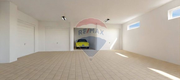 24m² Garage in Pescara, Italy No. 297004 24