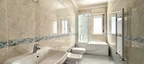 Квартира с 4 комнатами в Битритто, Италия № 23719 28