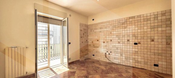 Квартира с 4 комнатами в Битритто, Италия № 23719 12