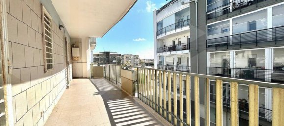 Квартира с 4 комнатами в Битритто, Италия № 23719 17