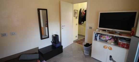4 Schlafzimmer Wohnung in Pisa, Italy, Nr. 350962 5