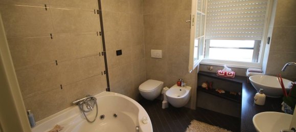 4 Schlafzimmer Wohnung in Pisa, Italy, Nr. 350962 17