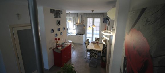 4 Schlafzimmer Wohnung in Pisa, Italy, Nr. 350962 3