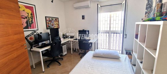 3 Schlafzimmer Haus in Bari, Italy, Nr. 318647 18