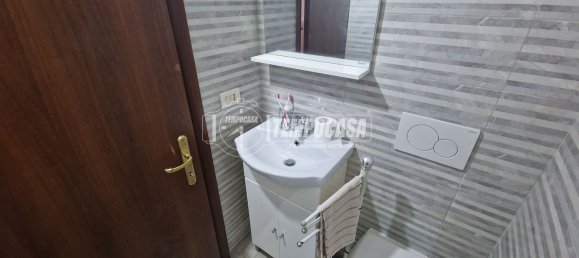 3 Schlafzimmer Haus in Bari, Italy, Nr. 318647 13