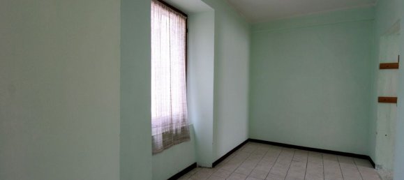 4 rooms House in Blessagno, Italy No. 160230 25