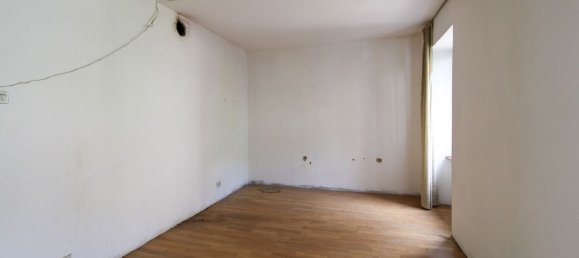 4 rooms House in Blessagno, Italy No. 160230 20