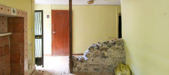 4 rooms House in Blessagno, Italy No. 160230 10