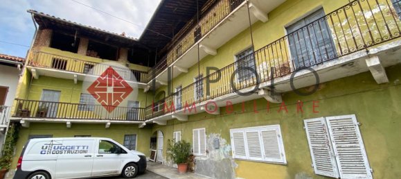 3 bedrooms House in Prascorsano, Italy No. 133873 3