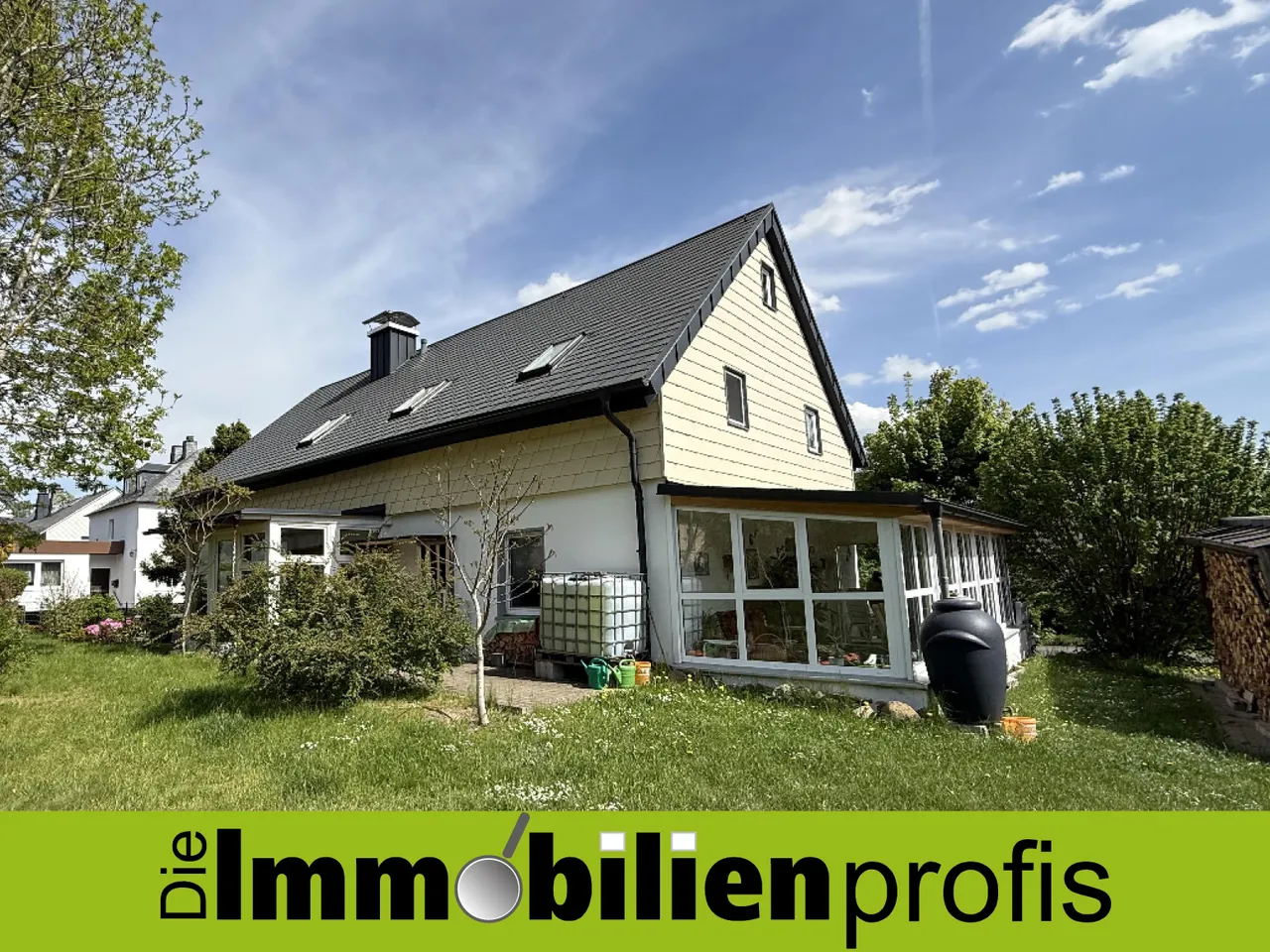 Casa de 6 habitaciónes en Hof, Germany No. 158656