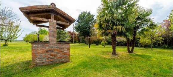 5 rooms House in Rio Saliceto, Italy No. 37016 3