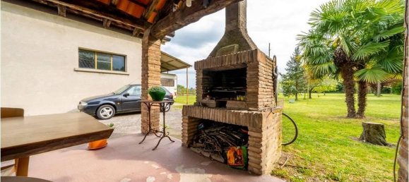 5 rooms House in Rio Saliceto, Italy No. 37016 6