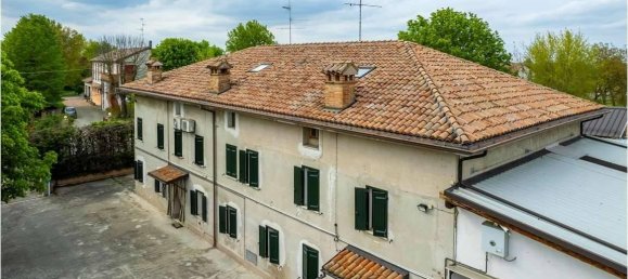 5 rooms House in Rio Saliceto, Italy No. 37016 17