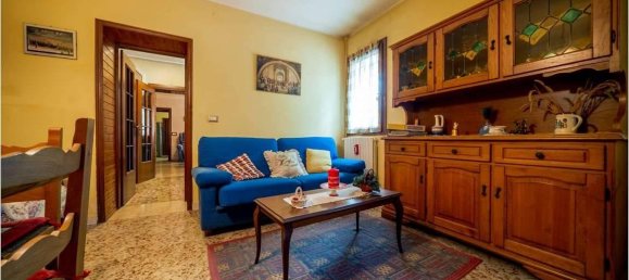 5 rooms House in Rio Saliceto, Italy No. 37016 9