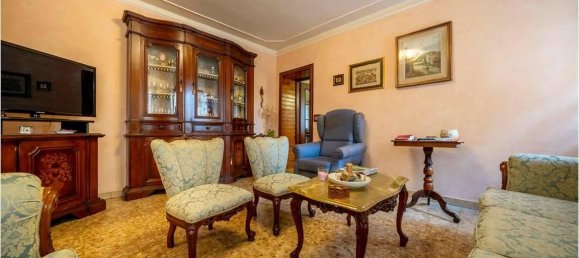 5 rooms House in Rio Saliceto, Italy No. 37016 12
