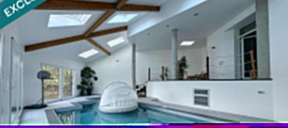 5 bedrooms House in Piblange, France No. 212493 14