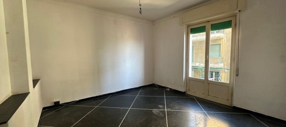 Apartamento de 3 habitaciónes en Genoa, Italy No. 39225 7