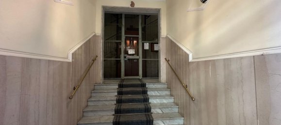 Apartamento de 3 habitaciónes en Genoa, Italy No. 39225 4