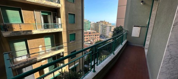 Apartamento de 3 habitaciónes en Genoa, Italy No. 39225 9