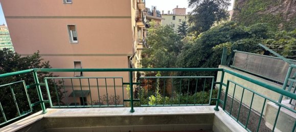 Apartamento de 3 habitaciónes en Genoa, Italy No. 39225 14
