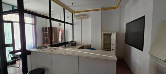 Gewerbliche Immobilie in Arezzo, Italy 46m², Nr. 153030 12