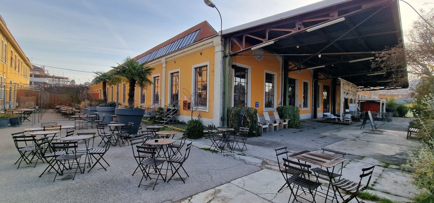 Imóvel comercial em Milan, Italy 244 m² N.º 316043