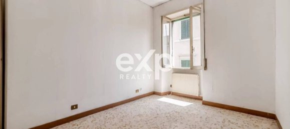 120m² Office in Subiaco, Italy No. 327639 15