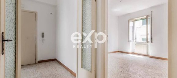 120m² Office in Subiaco, Italy No. 327639 3