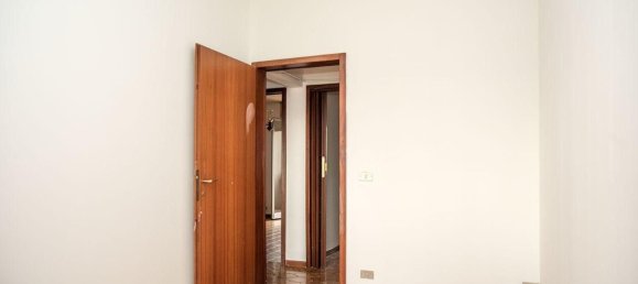 5 rooms Apartment in Verona, Italy No. 308877 7