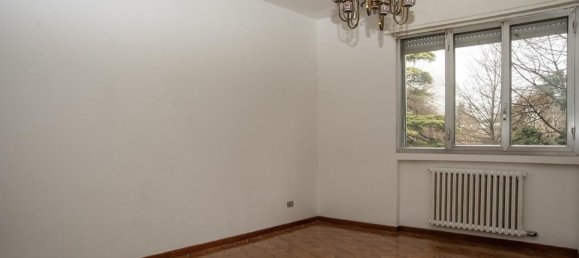 5 rooms Apartment in Verona, Italy No. 308877 14