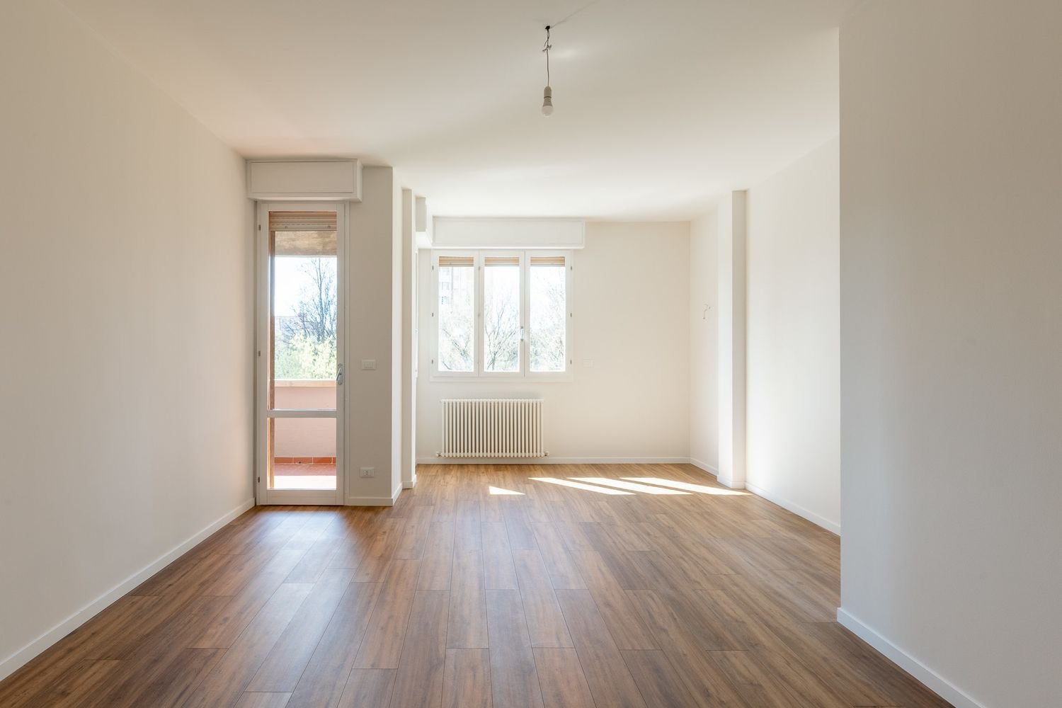 5 rooms Apartment in Bologna, Italy No. 230179