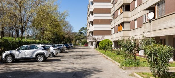 5-salle Appartement à Bologna, Italy No. 230179 31