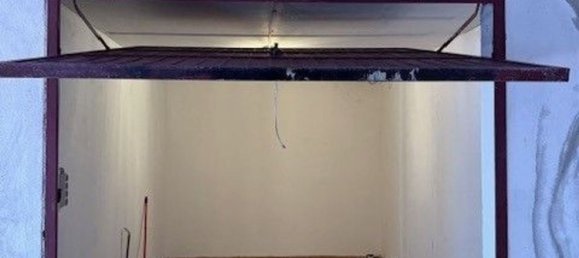 5-salle Appartement à Bologna, Italy No. 230179 32