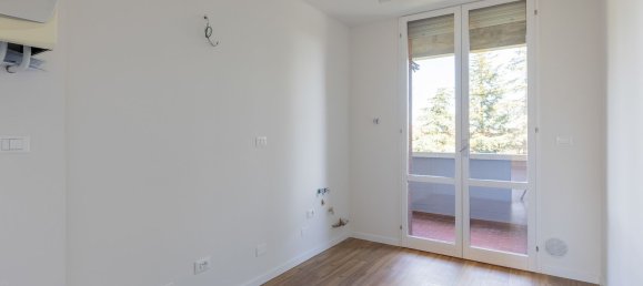 5-salle Appartement à Bologna, Italy No. 230179 39