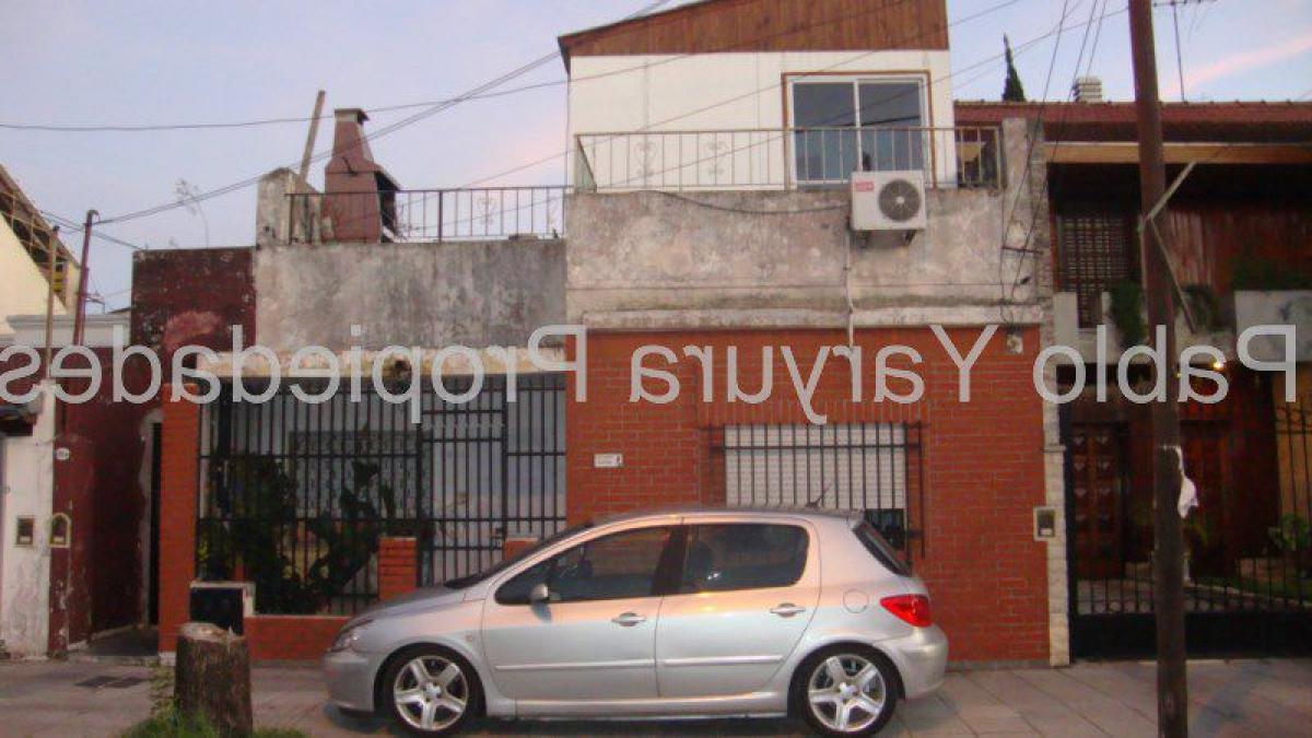2 bedrooms Apartment in Tres de Febrero, Argentina No. 15785