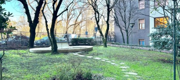 3 rooms Apartment in Milan, Italy No. 273682 8