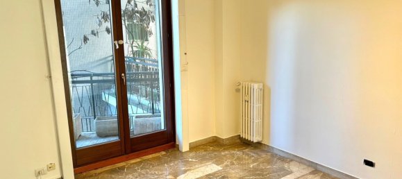 3 rooms Apartment in Milan, Italy No. 273682 23