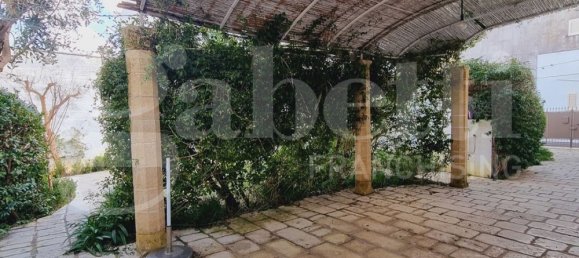 Edificio en Ugento, Italy 300 m² No. 138358 45