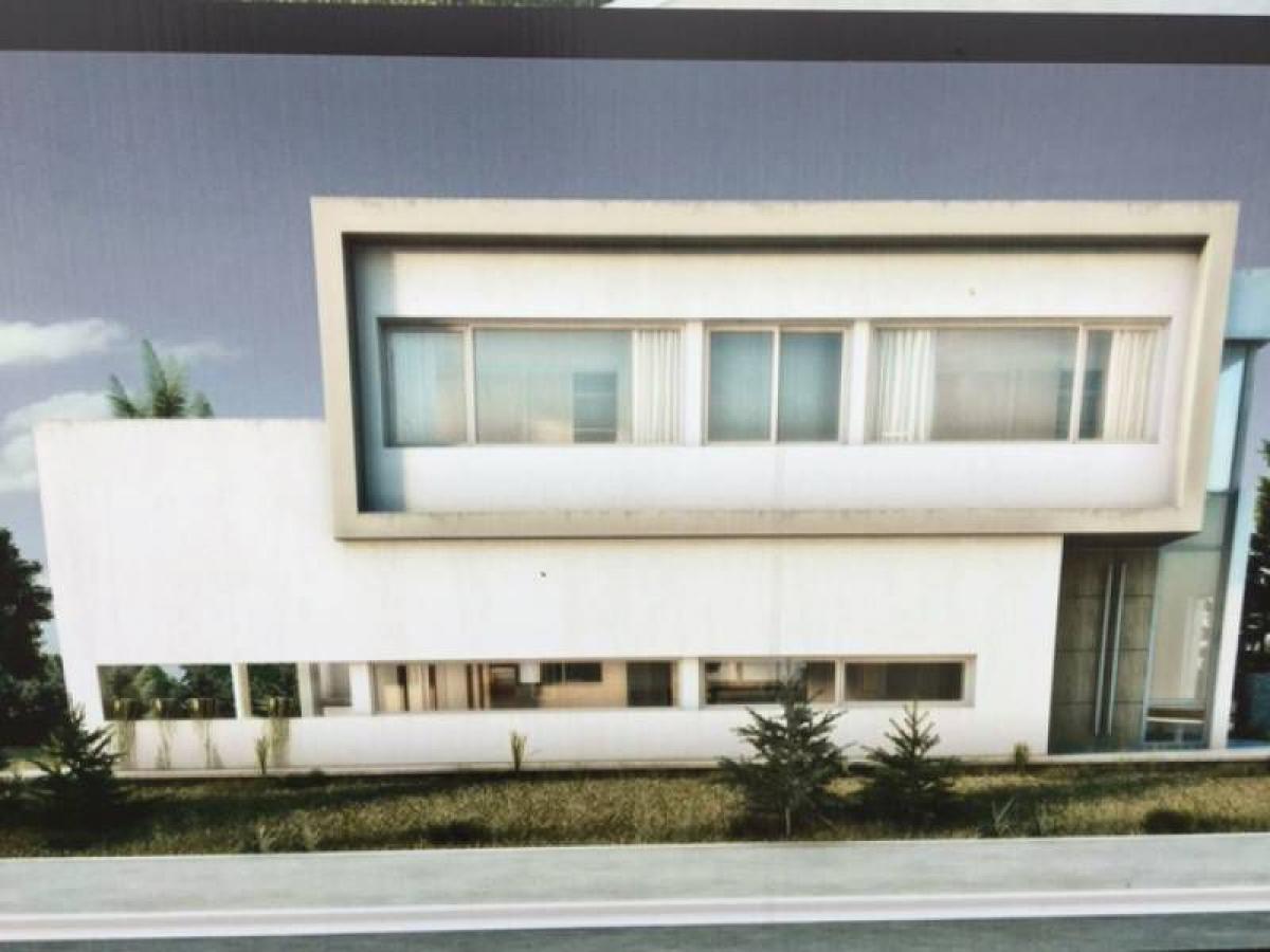 Casa de 3 dormitorios en Tigre, Argentina No. 51001