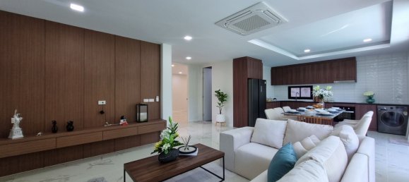 5 bedrooms Villa for sale in Pattaya, Chonburi, Eastern Thailand, Thailand № 69294 6