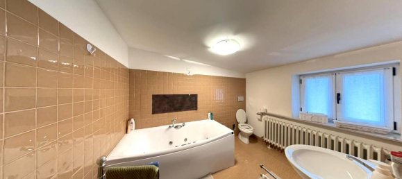 4 bedrooms House in Udine, Italy No. 192844 8