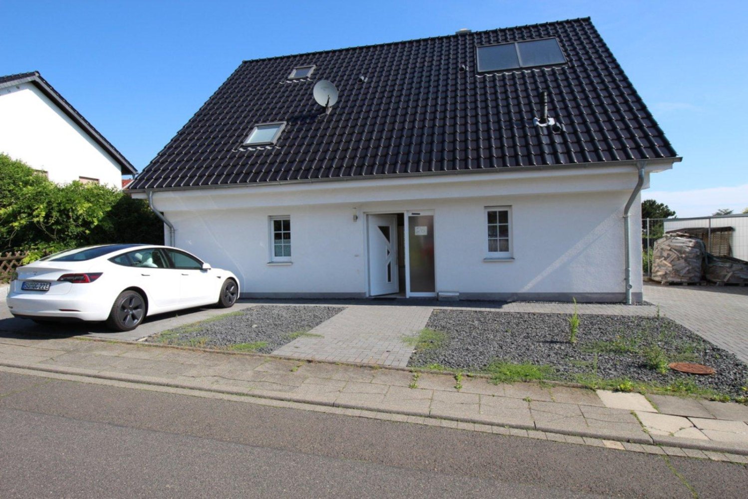 5 rooms House in Rhein-Sieg, Germany No. 290630